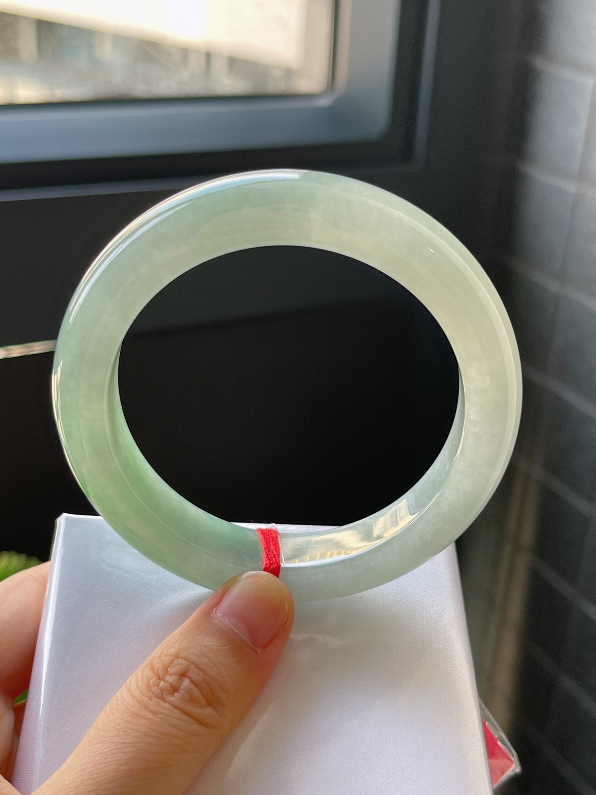 正圈57圈口，翡翠冰糯种飘花手镯