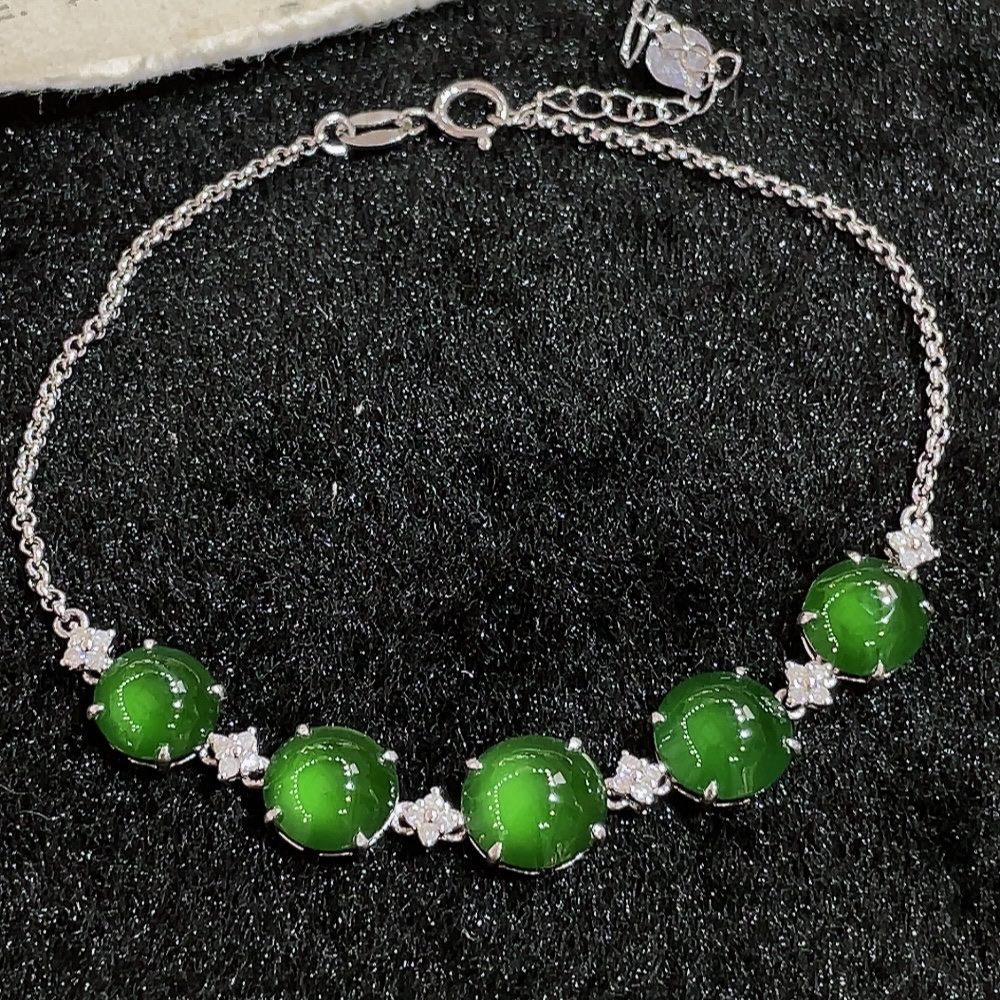 ️3号 冰绿鸽子蛋手链，，18k金镶嵌，种水，重金镶嵌，南非钻镶，厚装饱满，高端大气，时尚百搭，性比高58.9/7.2/4.5，裸石7.6/7.6、7.2/7.0、6.6/6.6