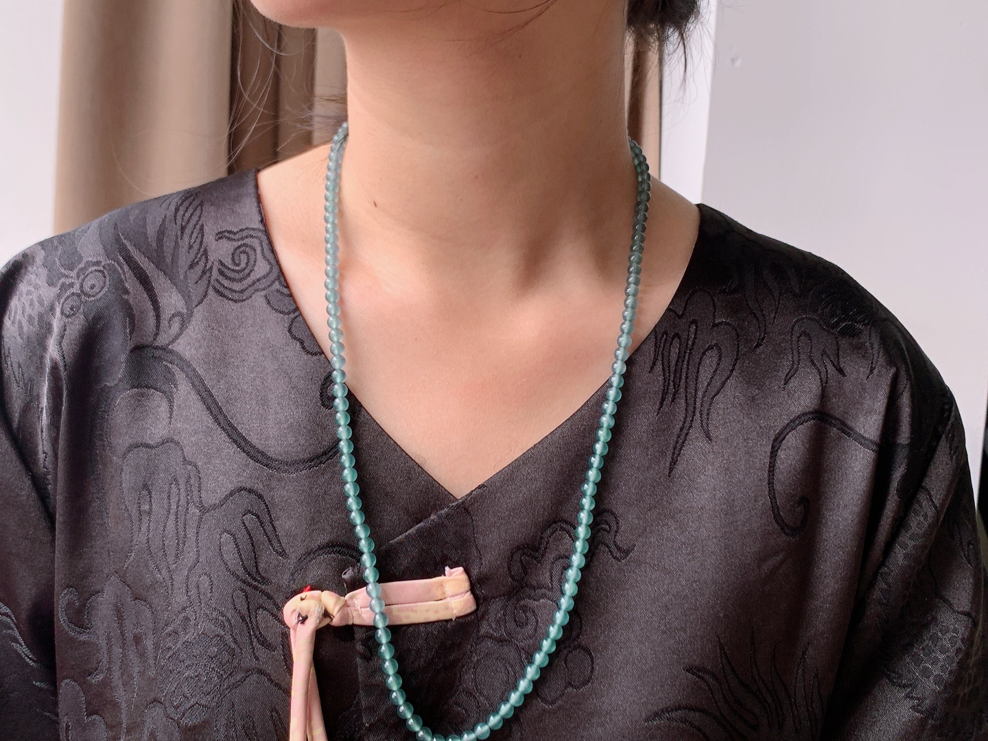 葡萄冰蓝水珠串圆珠珠链， 性比高 颜色浓郁 冰胶 天空蓝，5.2mm，65cm，34克