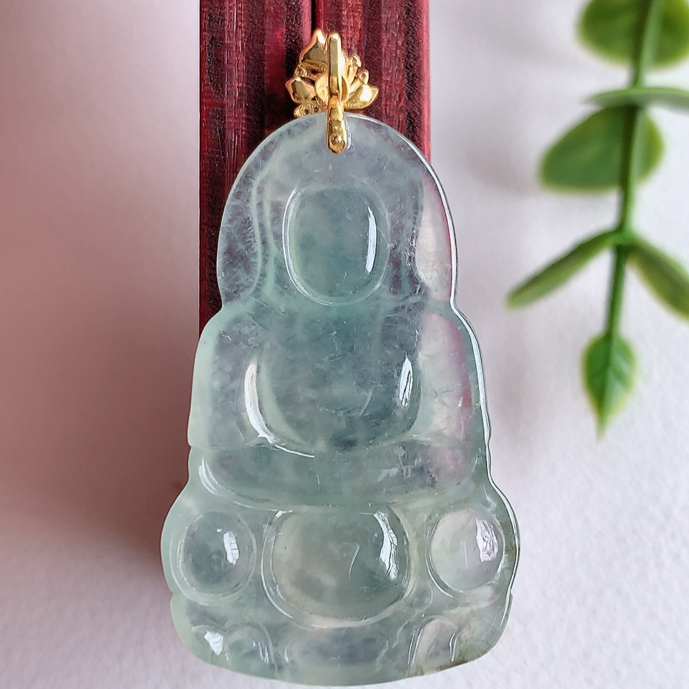 18k金扣冰润精雕观音吊坠，法相端庄大气，工艺精湛，种色浓郁，细腻饱满冰润，种老水足，收藏佳品，佩戴大气  W03.27   尺寸：33-20.5-4mm