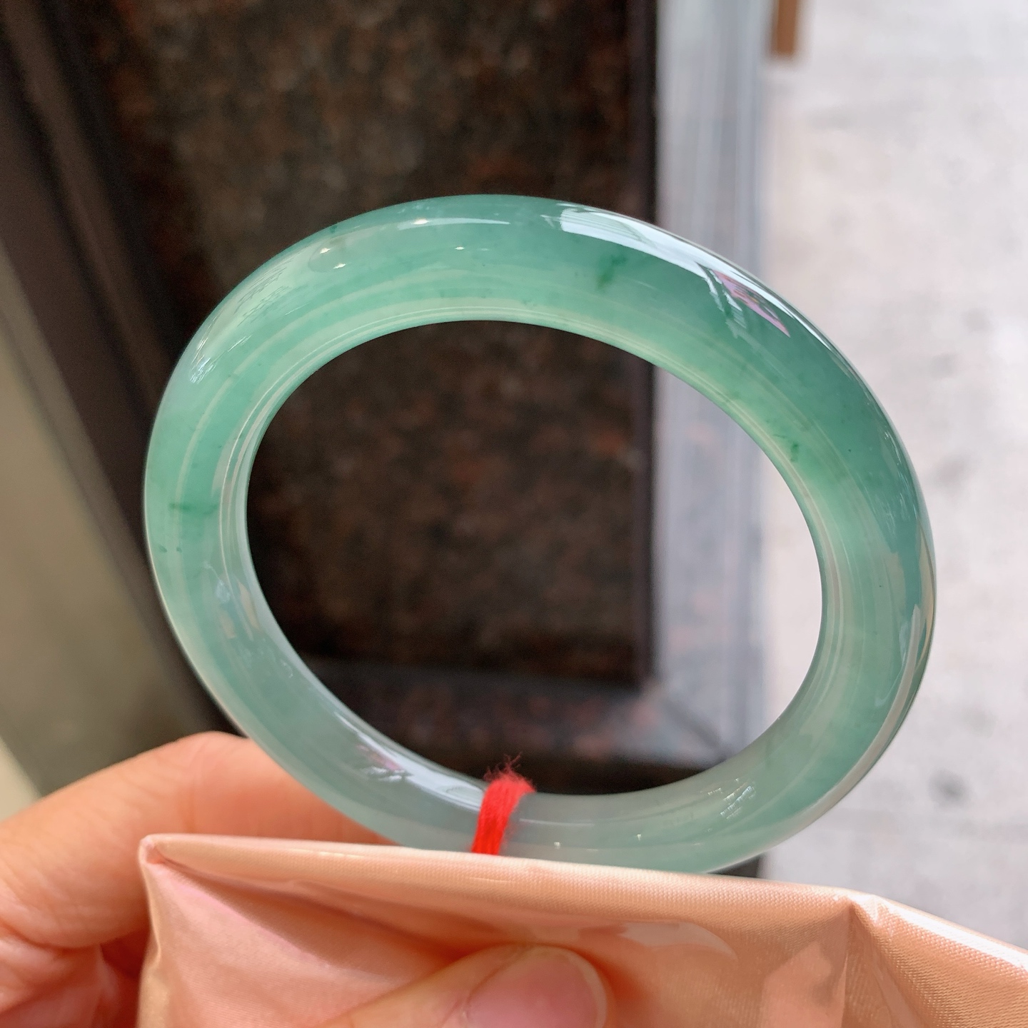 圆条冰油，无裂，尺寸：56.5/9.3/9.5，冰润