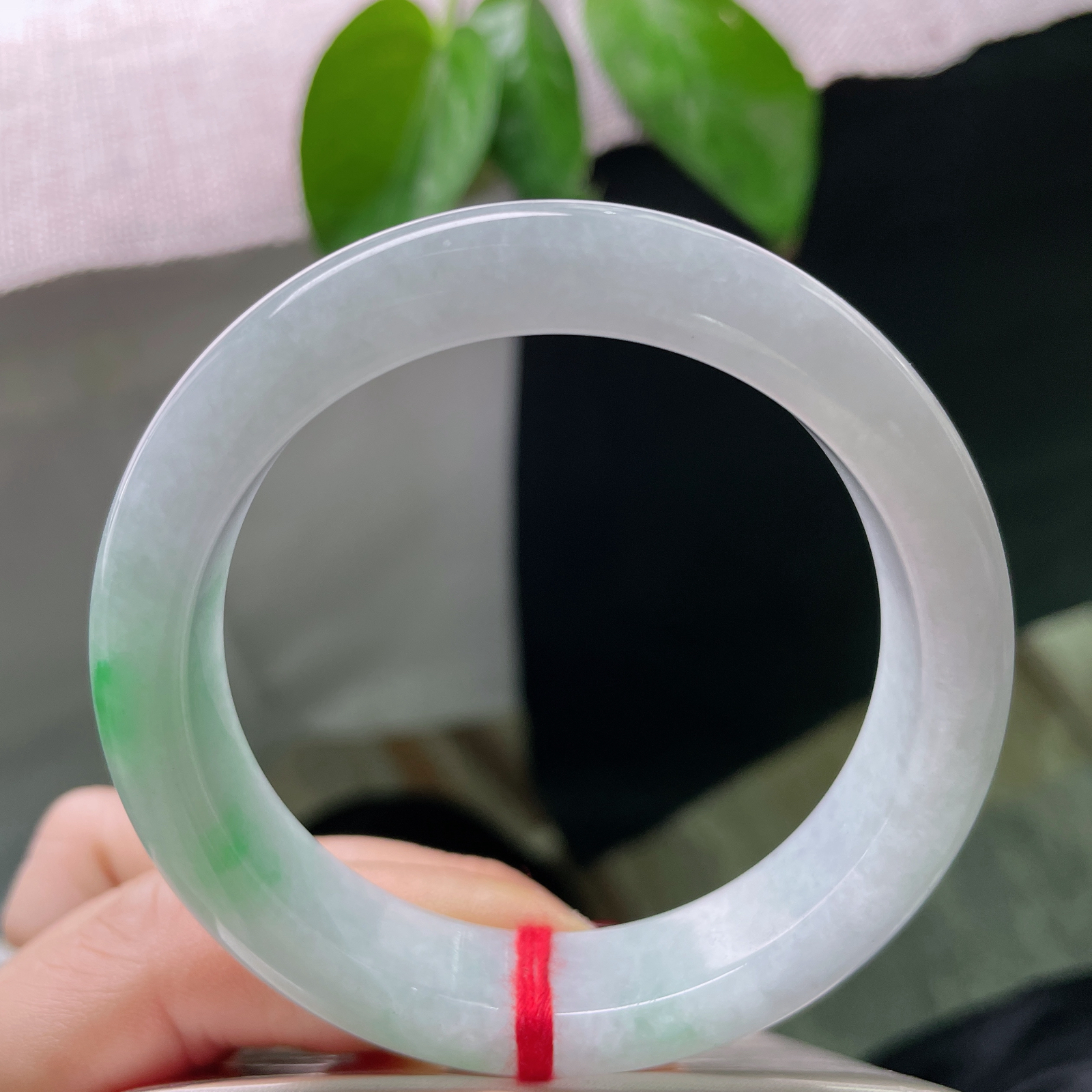 53.8/12.5/8.2，飘阳绿正圈，水头好，肉质细腻干净，鲜活灵动，皮纹，ss49887a..