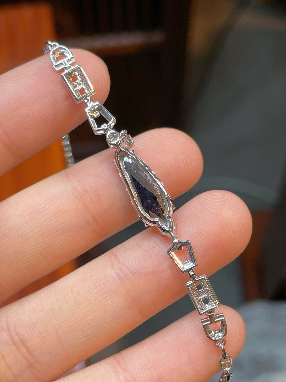 阳绿豆子手链 18k金镶嵌 强烈推荐..