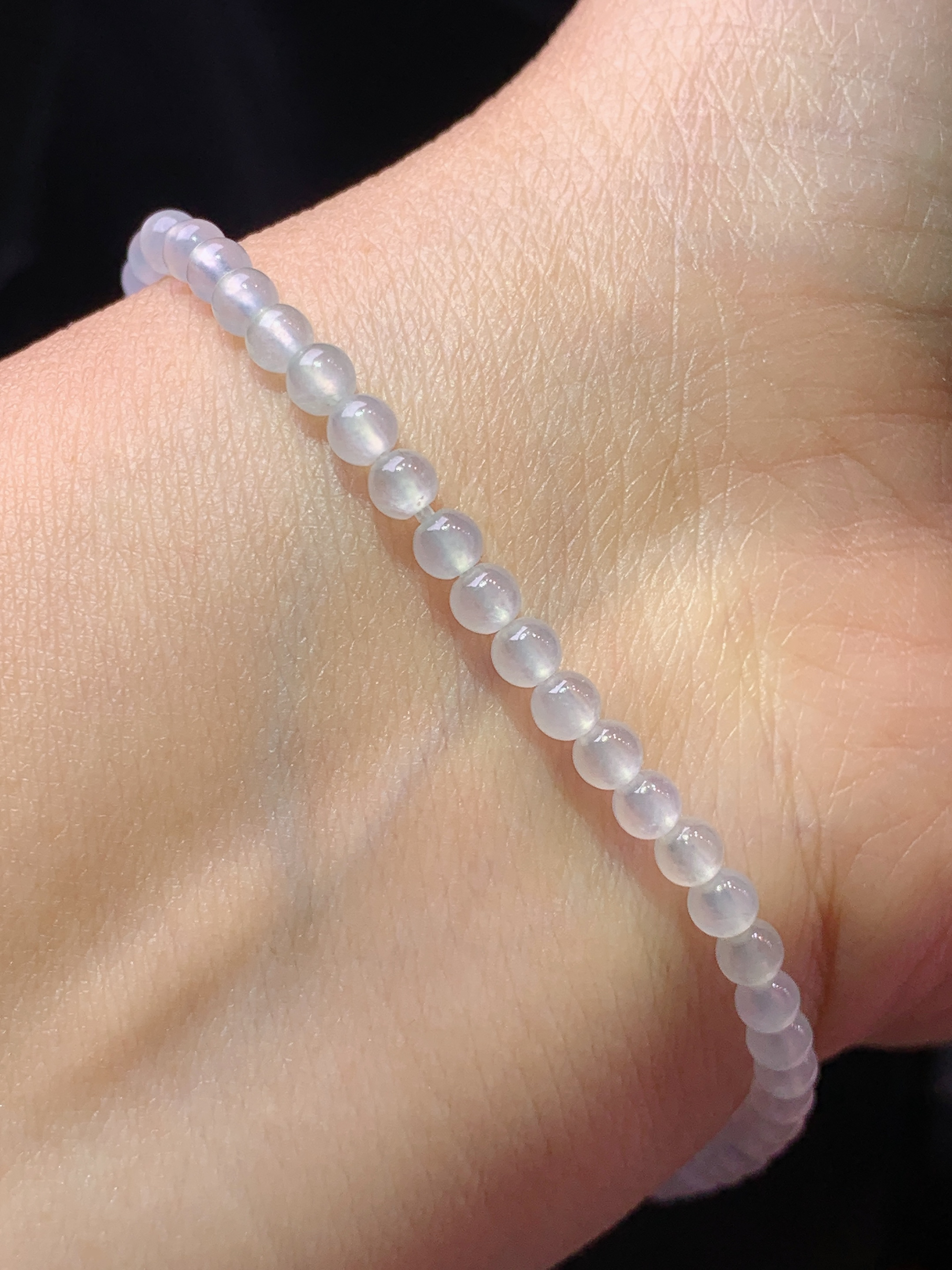 冰种圆珠手链 玉质细腻 色泽艳丽清新 水润亮眼 整体尺寸3.3h3