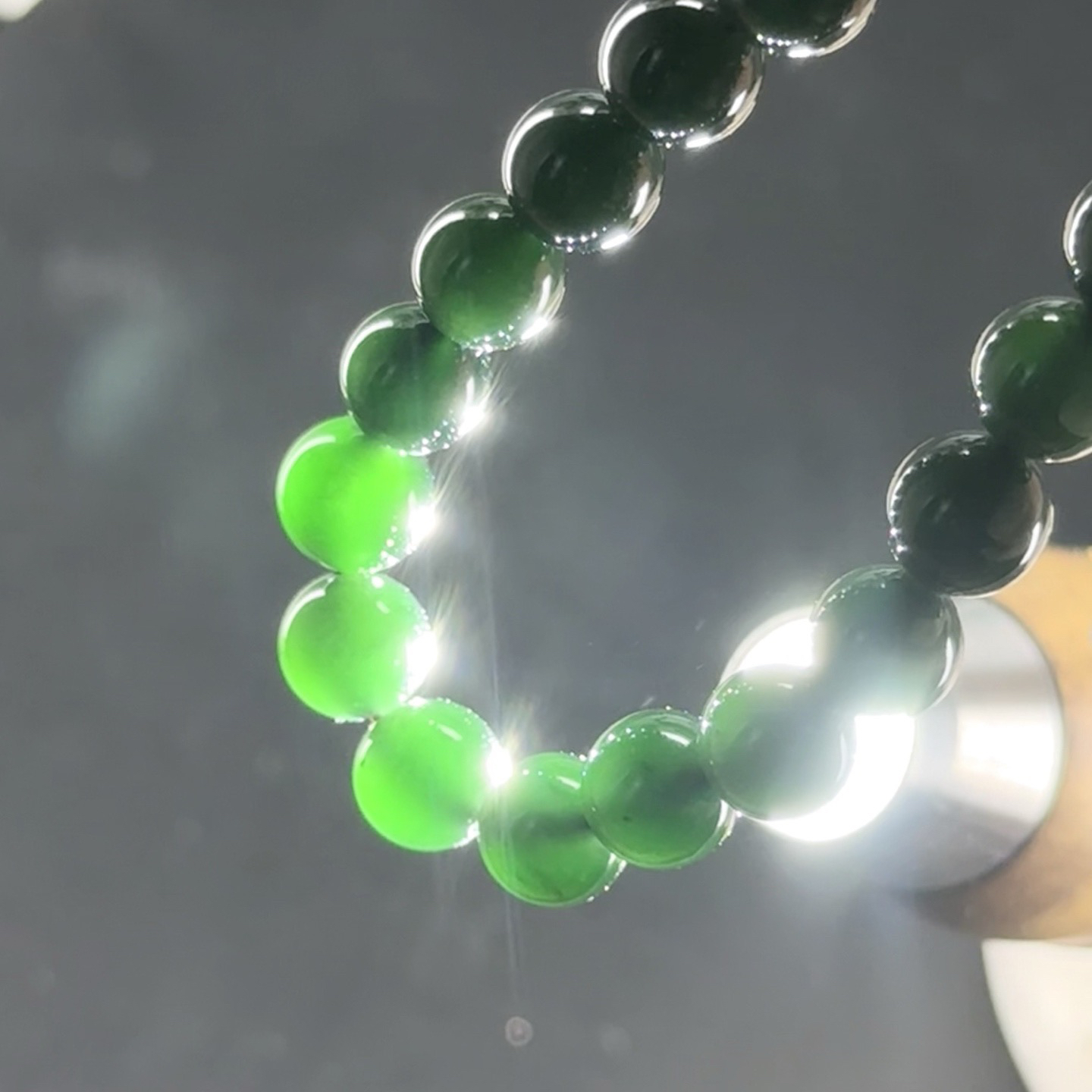 精品墨翠珠子手串 种好色正 黑度极好 打灯通透 油性十足 尺寸6.8