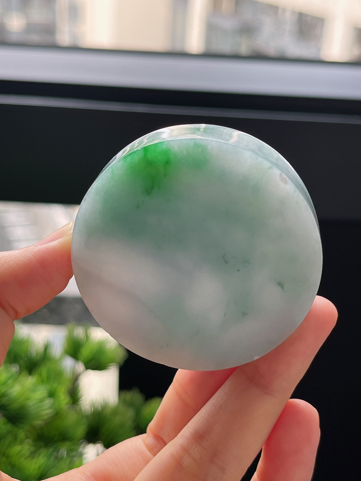 翡翠飘阳绿镯心