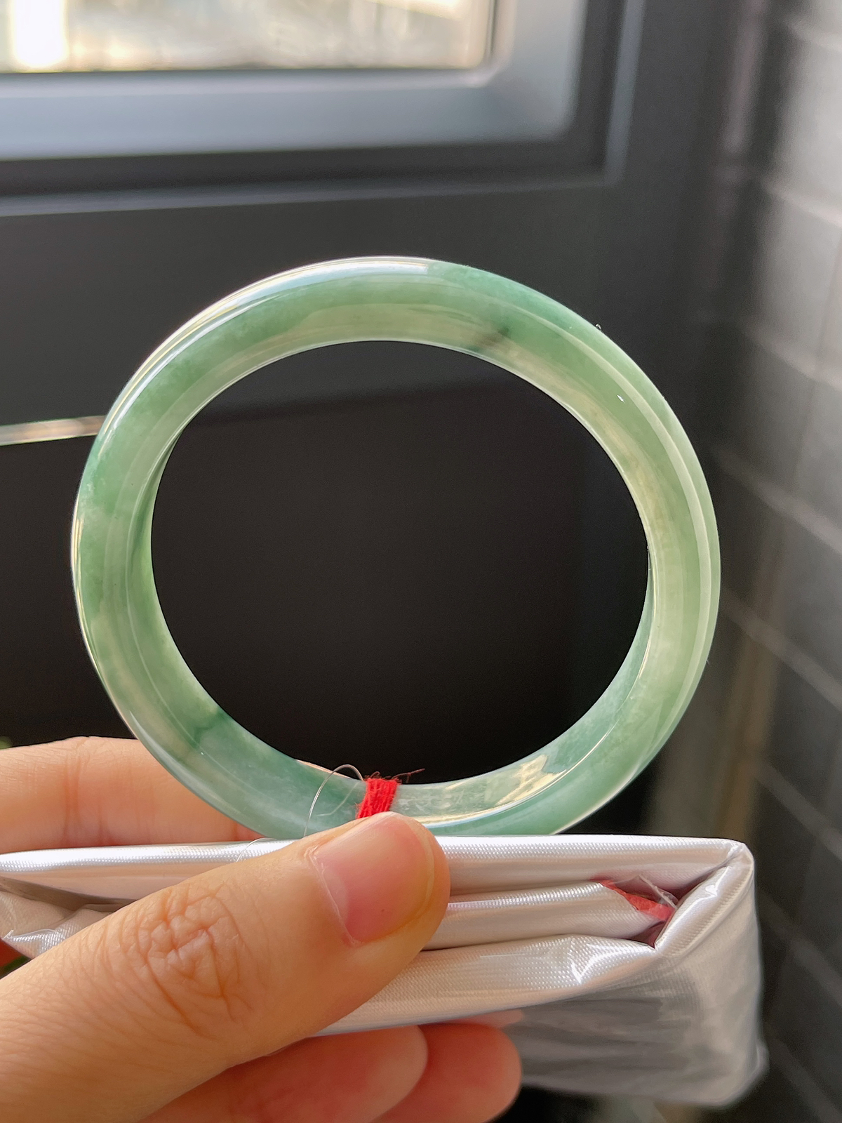 正圈52.3圈口，翡翠糯化种绿色手镯