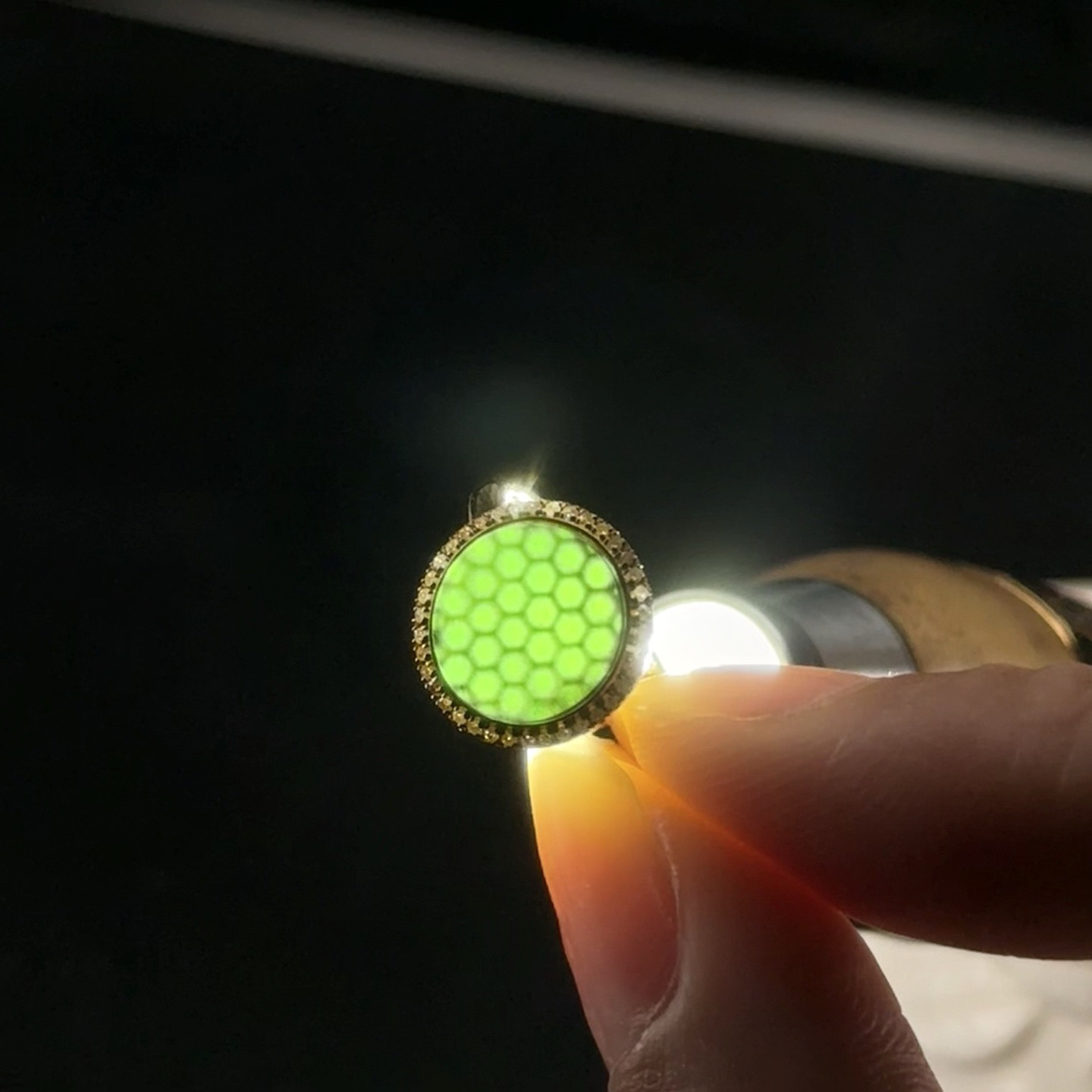 精品18k墨翠圆片女戒 种好色正 黑度极好 打灯通透 油性十足 尺寸11.5