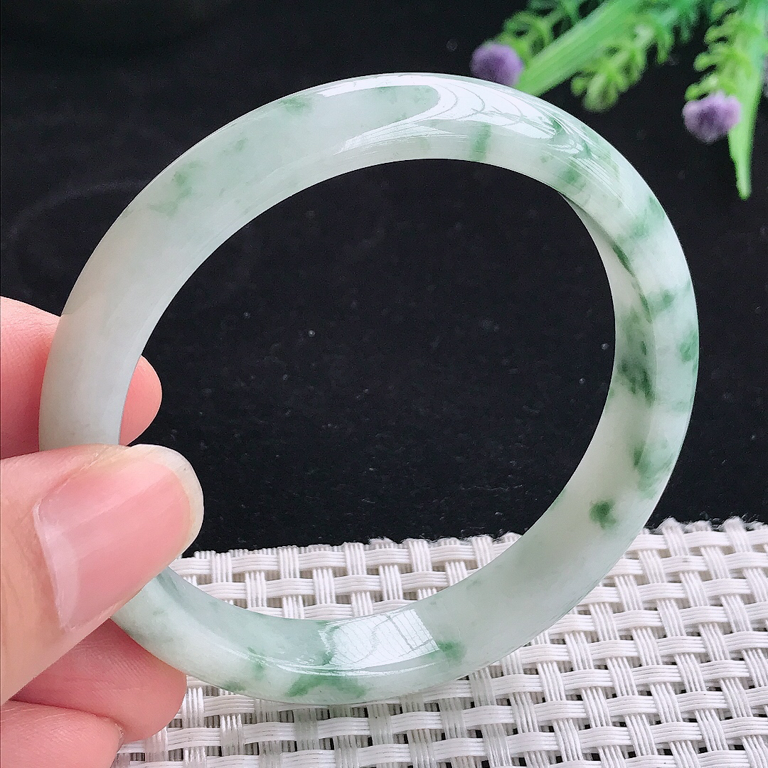 实拍A货翡翠58/11.9/7老坑精美冰润飘花手镯翡翠玉镯平安镯