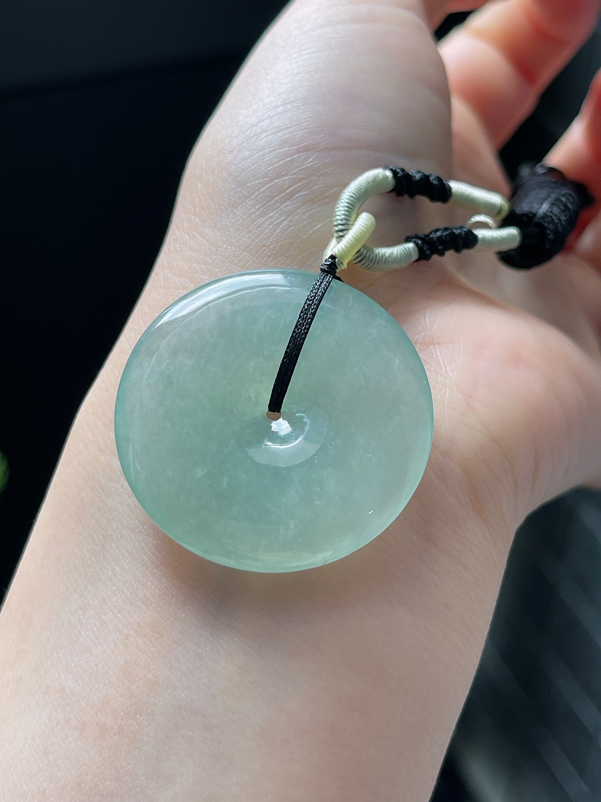 翡翠冰糯种浅绿平安扣