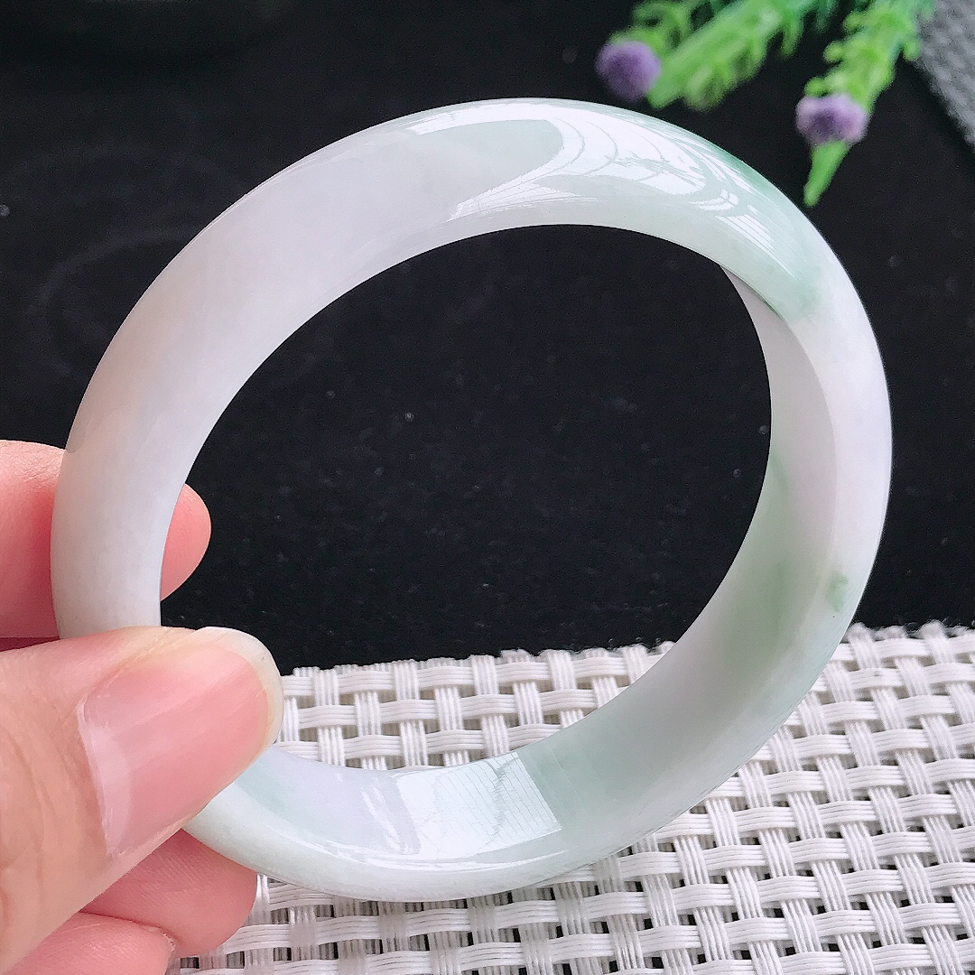 实拍A货翡翠59/15/7.6老坑精美温润飘花手镯翡翠玉镯平安镯