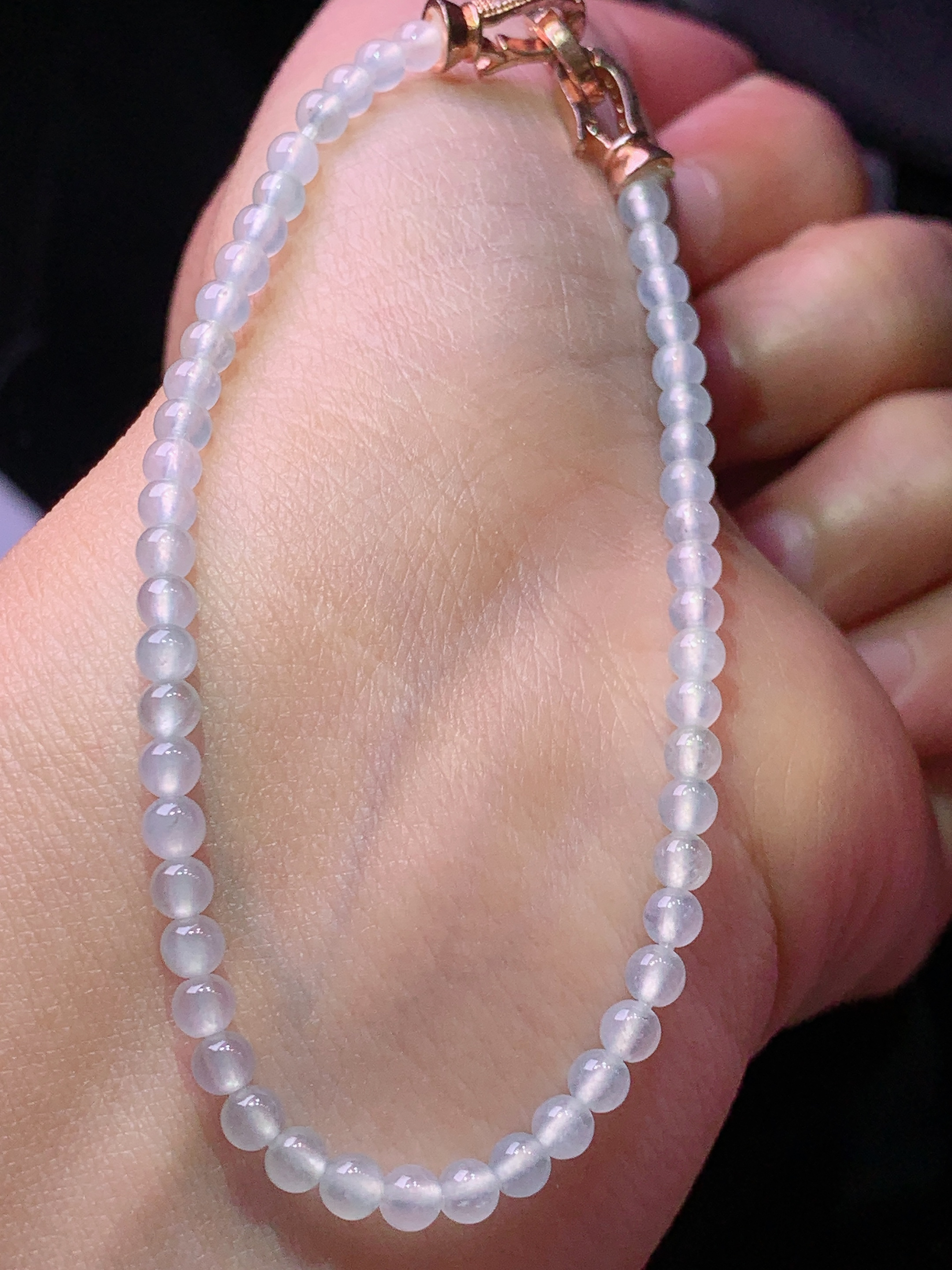 冰种圆珠手链 玉质细腻 色泽艳丽清新 水润亮眼 整体尺寸3.3h3