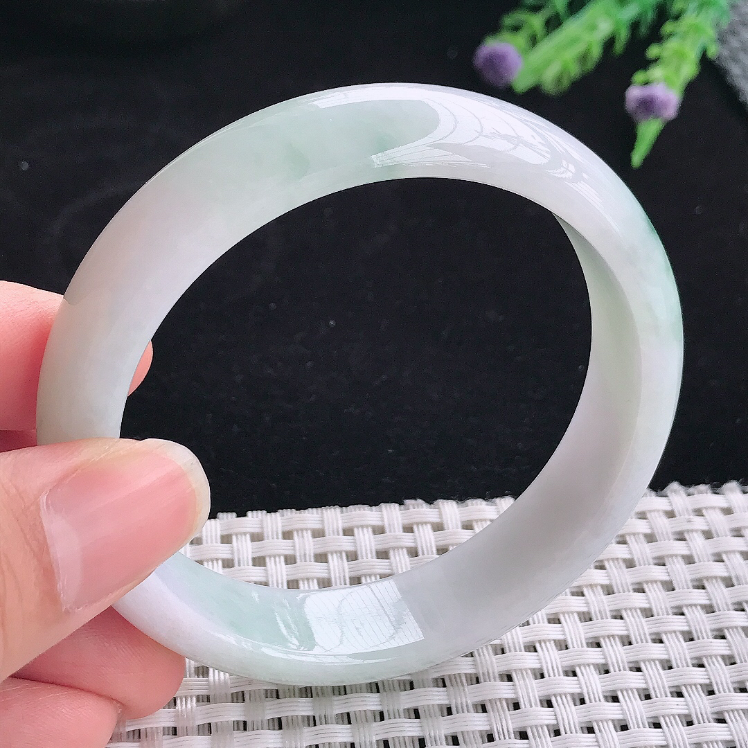 实拍A货翡翠59/15/7.6老坑精美温润飘花手镯翡翠玉镯平安镯