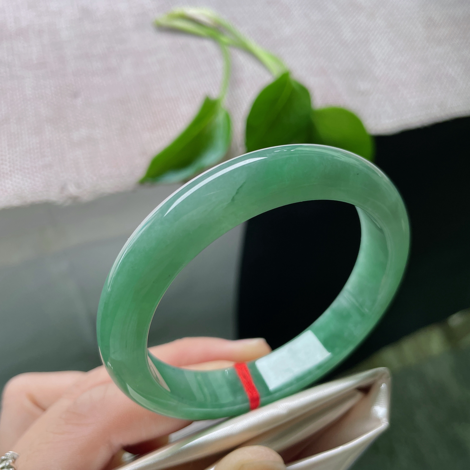 56.4/11.4/7.9，绿底正圈，满色匀称，种老，是光阴的层叠，ss50157a..