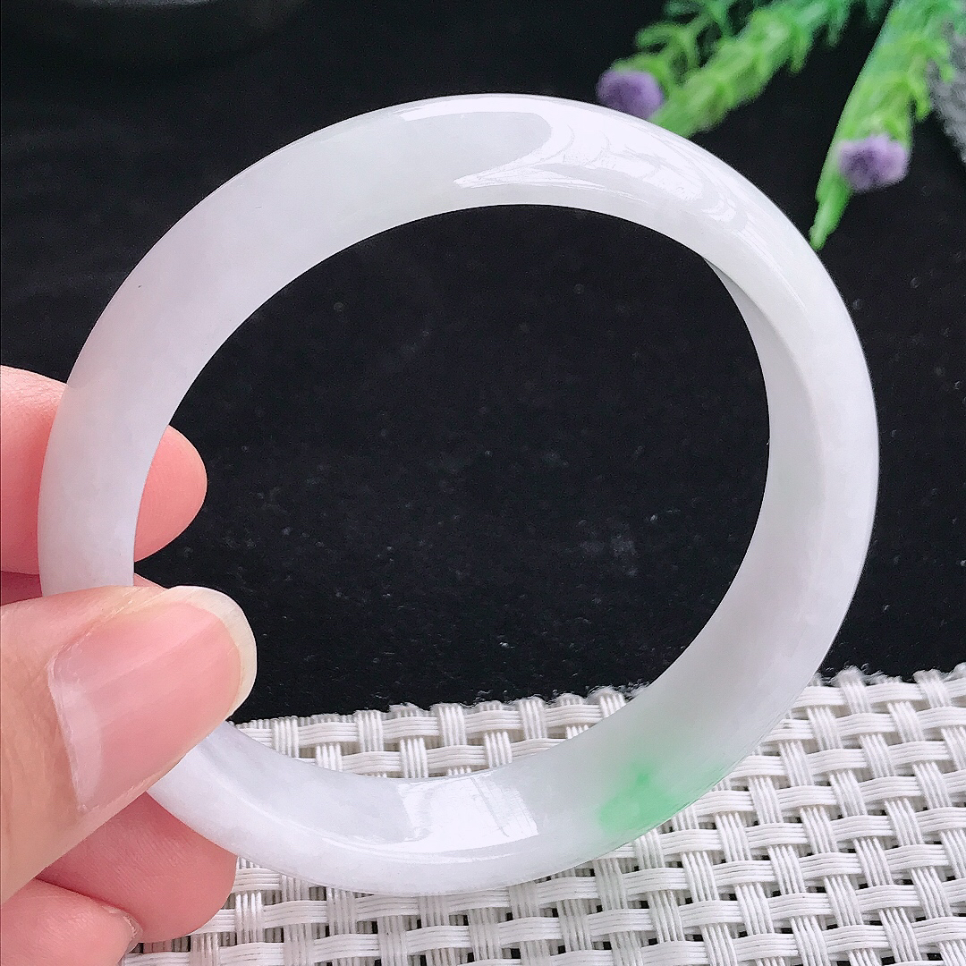 实拍A货翡翠58.5/13.5/7.2老坑秀气温润飘绿手镯翡翠玉镯平安镯