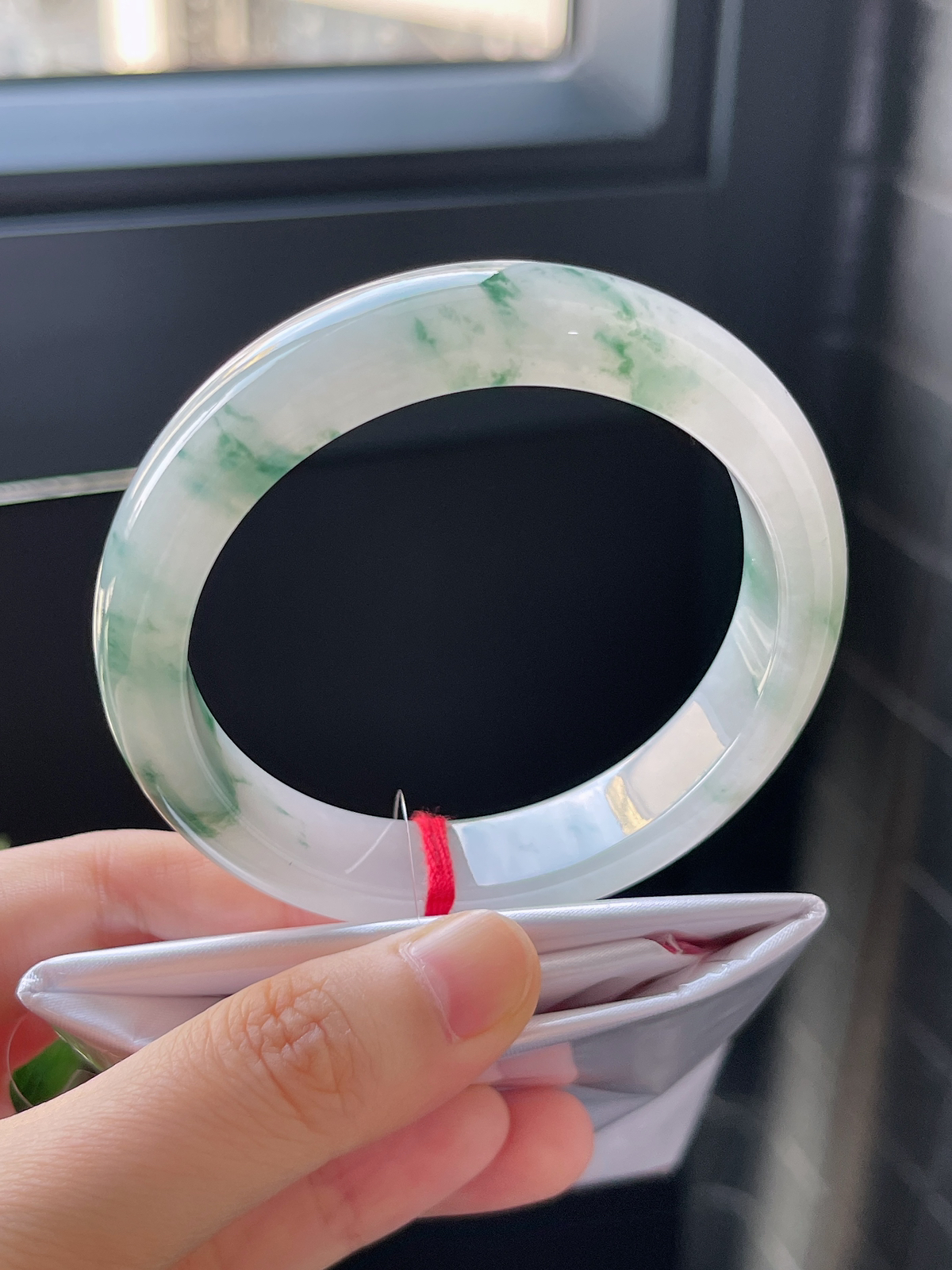 正圈56.2圈口，翡翠冰糯种飘花手镯