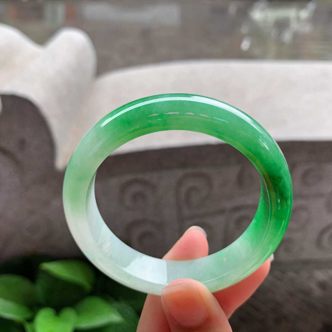 小圈口 51.2-12.7-7.6【辣绿正圈手镯】正圈51 52可戴