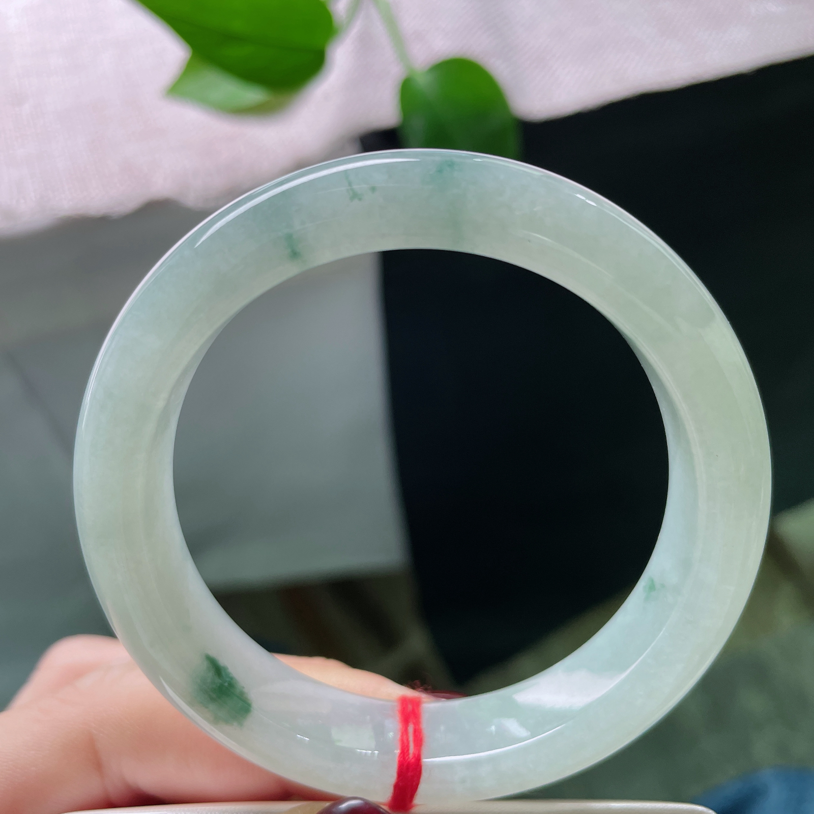 54.2/12.4/7.8飘花正圈，水头好，干净清爽，点点飘花，是造化随性的诗篇。ss51454a..