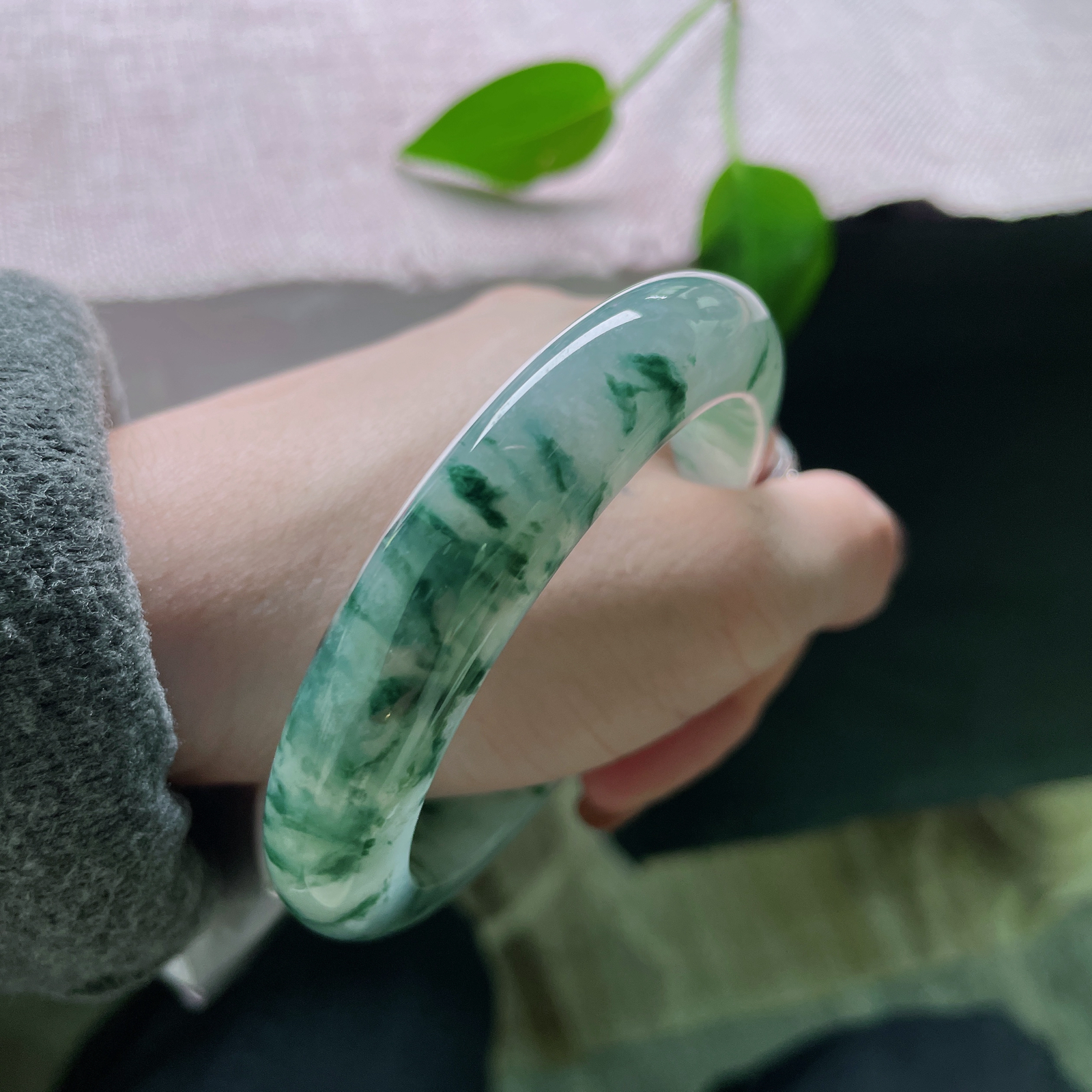 57.9/12.3/9.7，飘花正圈，天然飘花自成画，无需笔墨添风雅。灵韵天成，ss51022a..