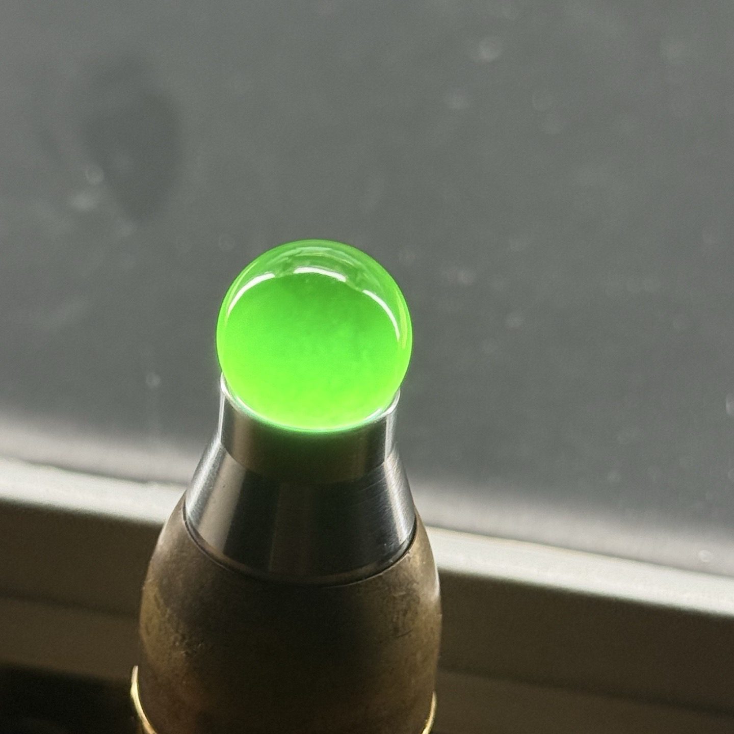 墨翠珠子裸石 种好色正 黑度极好 打灯通透 油性十足 尺寸13