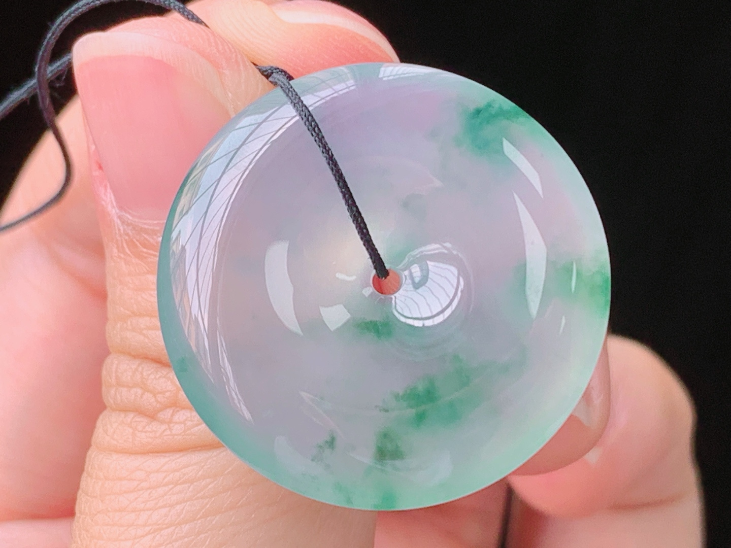 冰飘花平安扣，花色灵动，冰清玉洁，无裂，尺寸26.1/5.7mm，编号24Z