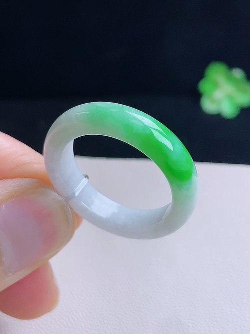 指环，无裂，尺寸17.4/5.5/3.0，编号c2  27