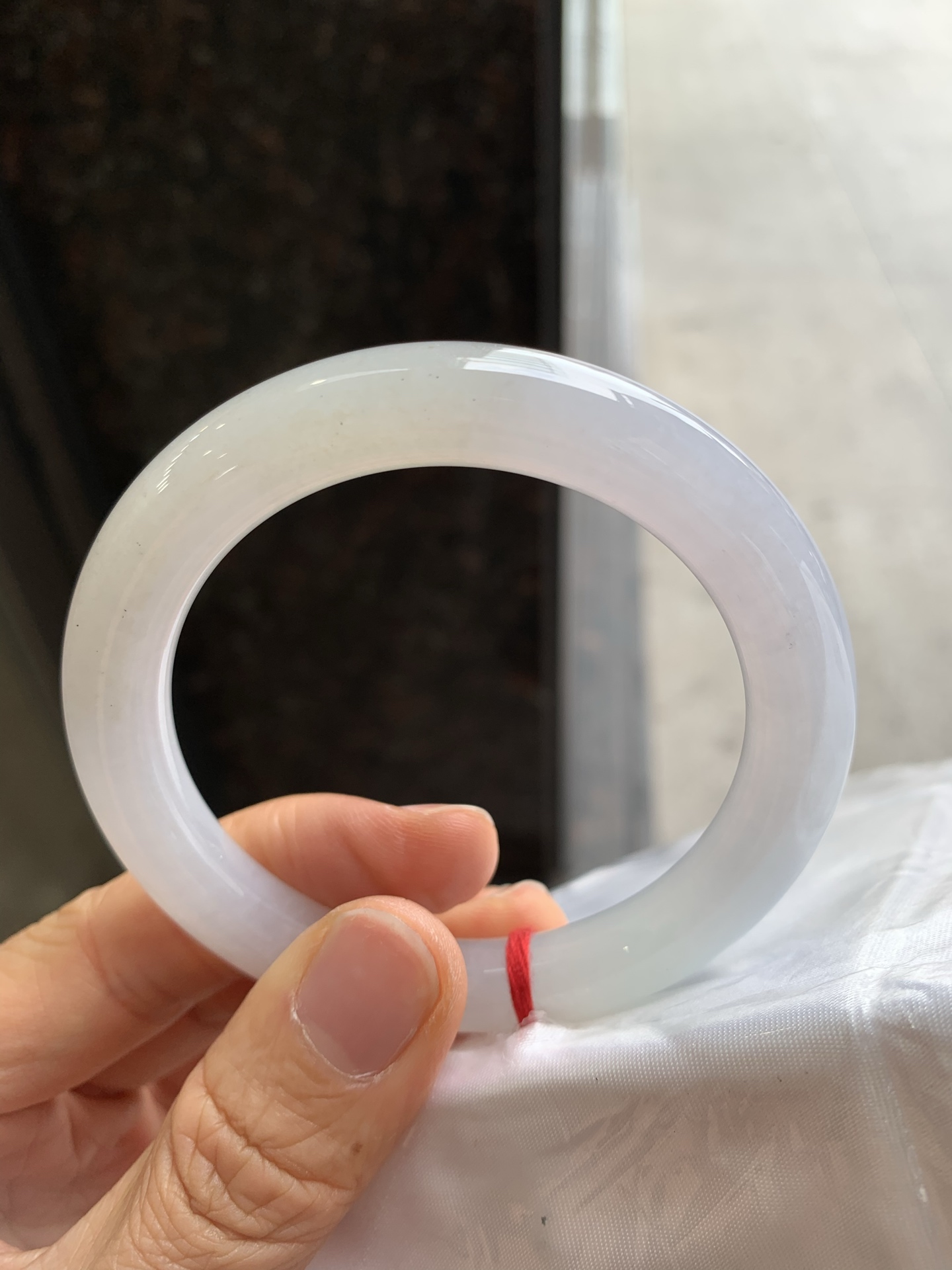 圆条黄翡，无裂，尺寸：55.6/9.5，细腻