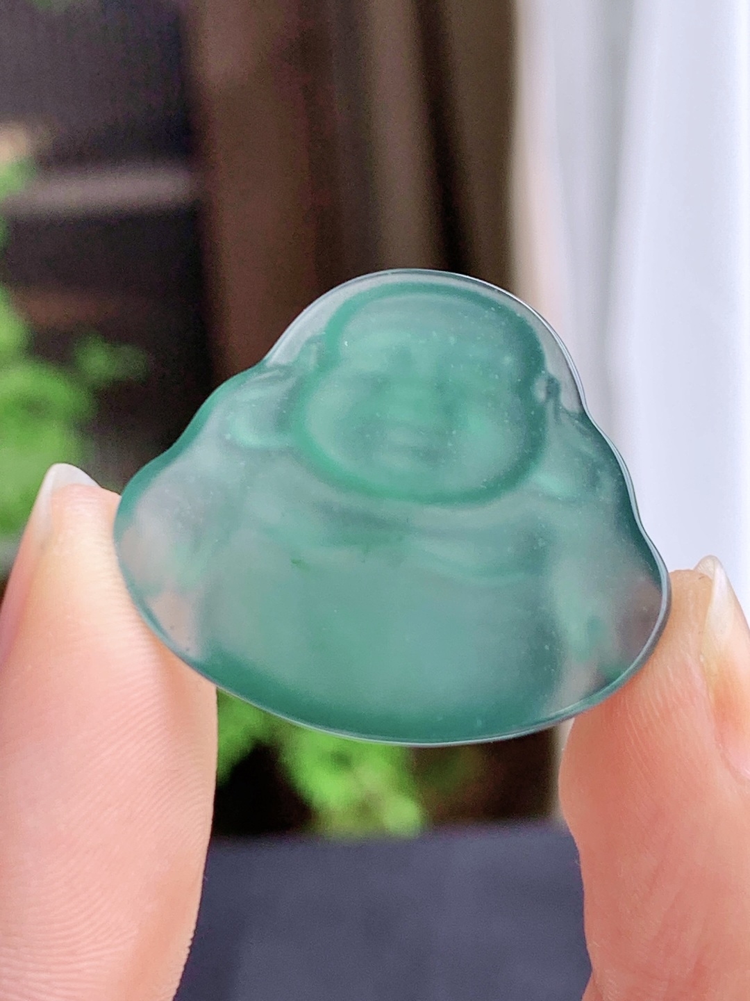 冰晴绿佛公吊坠，无裂，性比高，尺寸29.4/26/5，重量6.2克