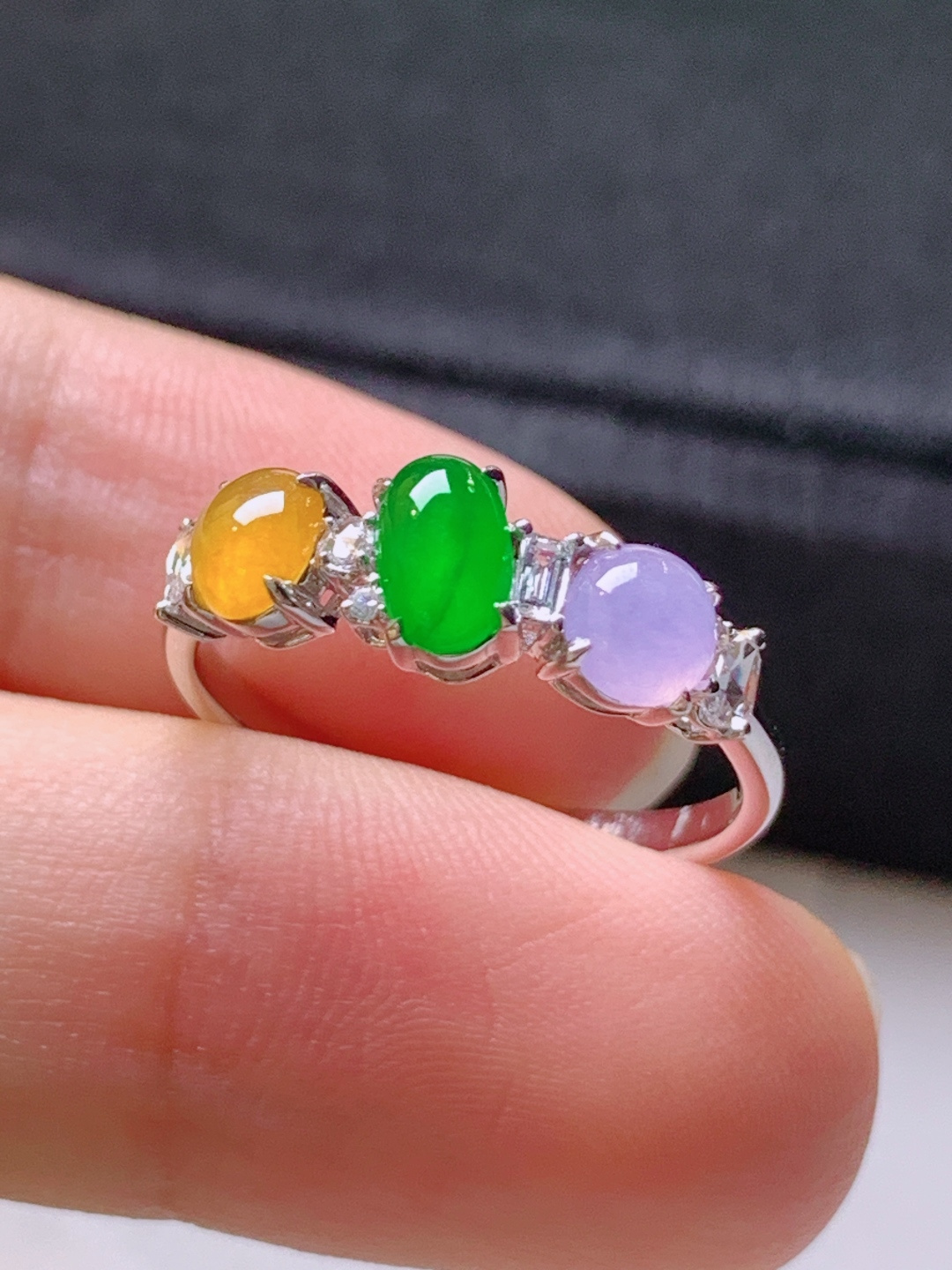 ️ 多宝旦面戒指，无裂色正水润，裸石5.9/3.7/2.414