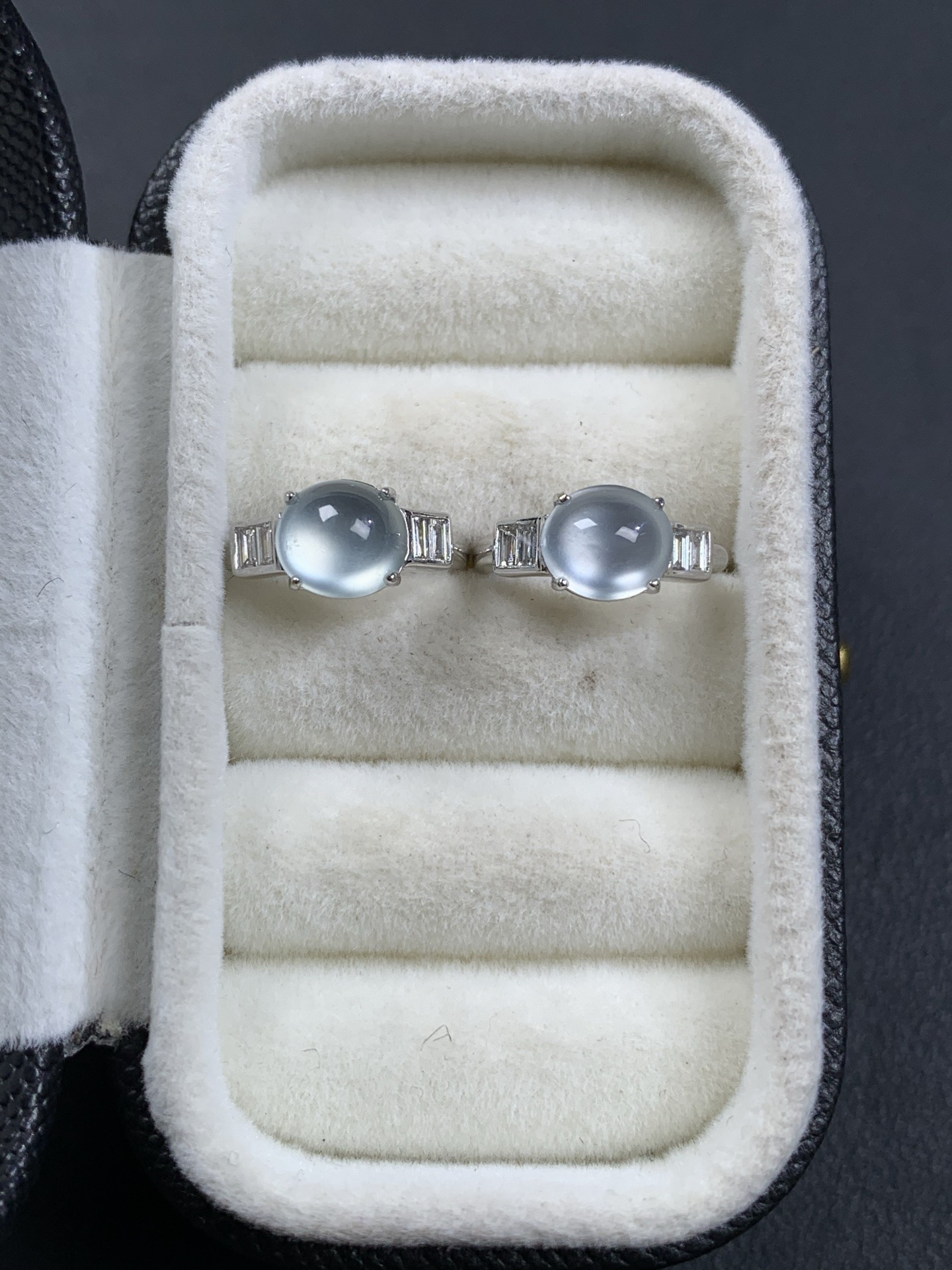 18K金镶嵌冰炸光蛋面耳包、冰透干净无裂裸石6.6/5.6/3.2