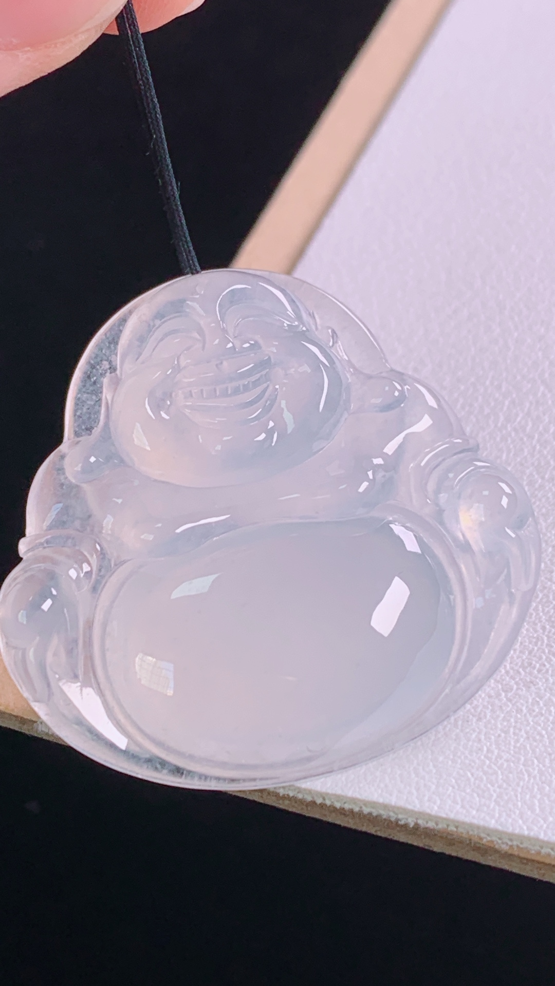 高冰佛公，种水，冰透起光，无裂，尺寸34.8/36.5/6.3mm