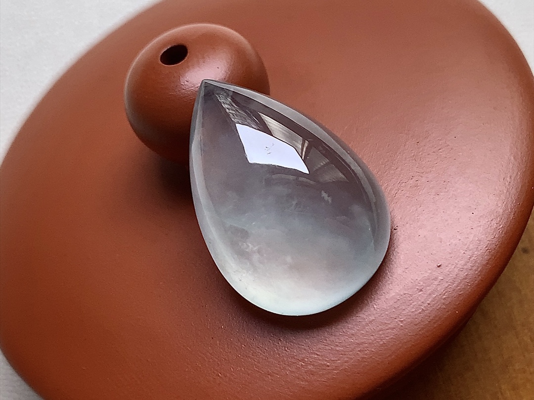 ️ 玻璃种水滴 种水，冰透感十足，尺寸21.4/14.8/7.3 超值