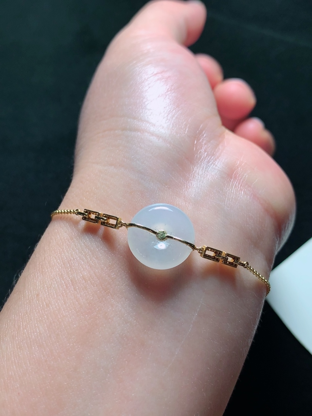 ️18k金镶嵌冰种平安扣手链，种老水头好，又冰又润，饱满：18.2/4.3mm裸石：14.3/4.1mm，编号