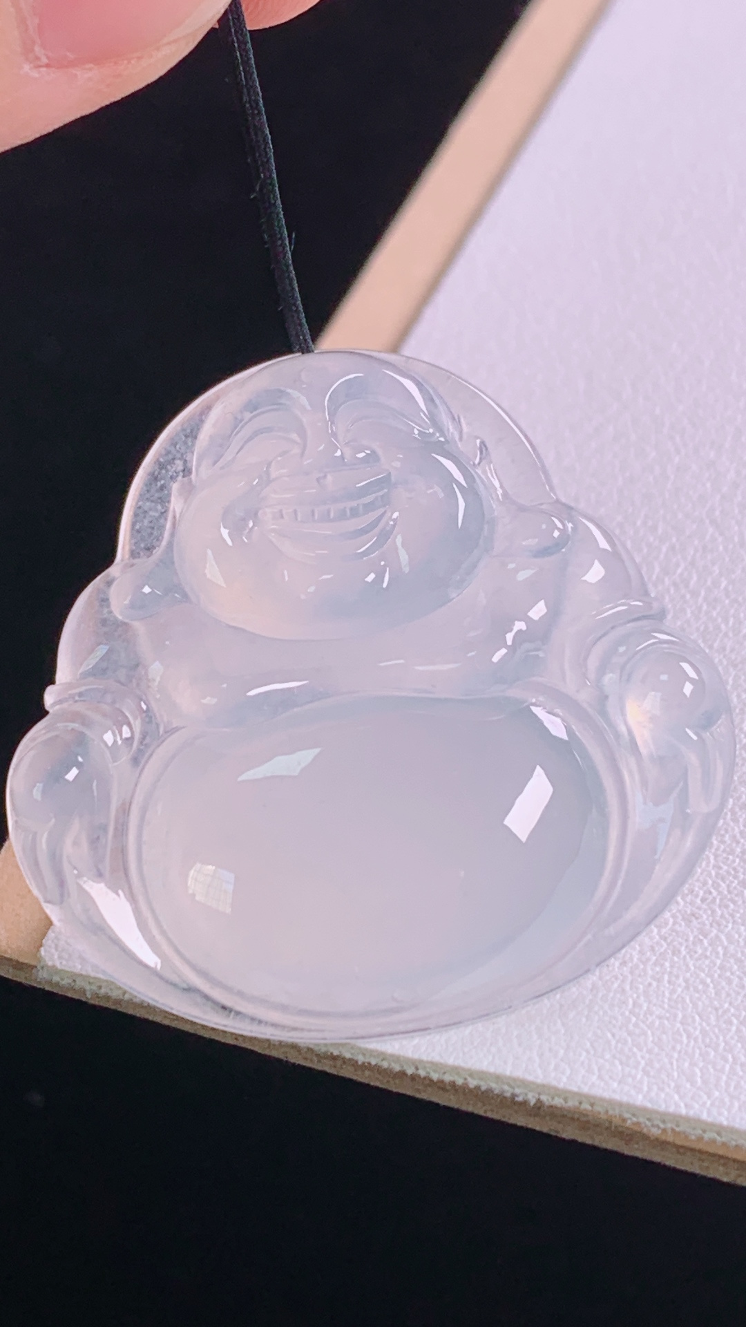 高冰佛公，种水，冰透起光，无裂，尺寸34.8/36.5/6.3mm