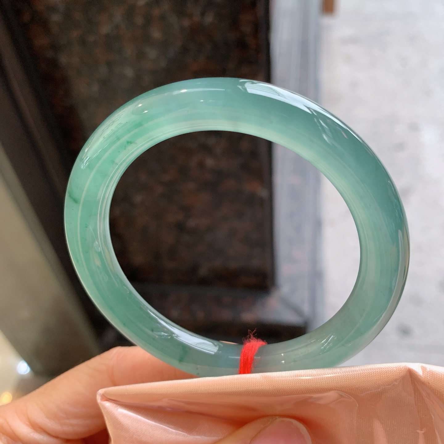 圆条冰油，无裂，尺寸：56.5/9.3/9.5，冰润