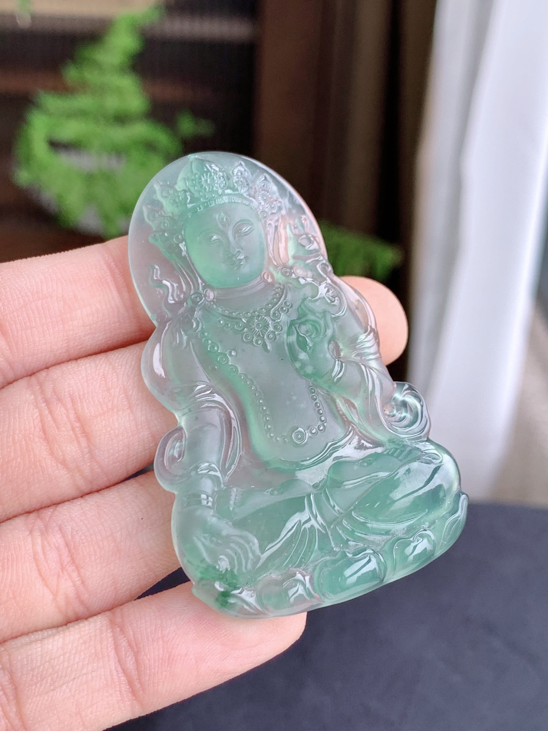 冰天空蓝度母观音吊坠，无裂，性比高，尺寸59.4/36/5，重量18克