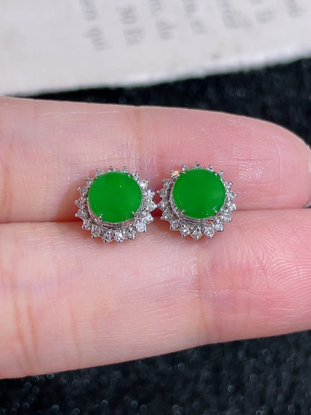 ️冰绿平安扣戒指+耳钉 两件套，无裂，18k金镶嵌，种水，重金镶嵌，南非钻镶，厚装饱满，平安无事，