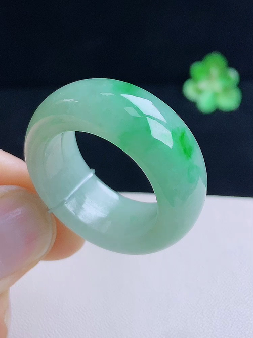 指环，无裂，尺寸21.5×11.5/5.5，编号re  27