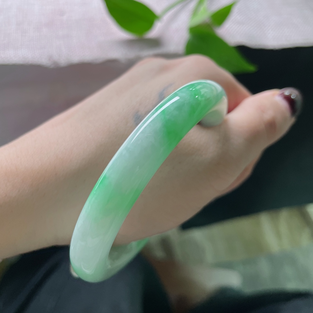 54.7/10.4飘绿圆条，水润，春日色系，清新，甜美，婉间风景，有棉线，ss51276a