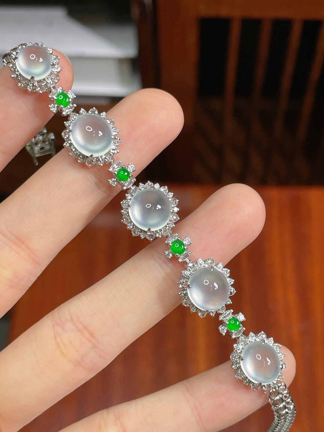 高冰蛋面手链，，18k金镶嵌，8.7/8.6/4.2