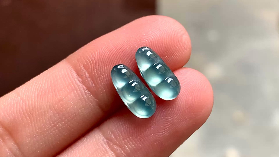️ 玻璃蓝钢福豆一对 完整