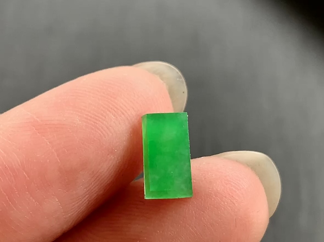 ️ 绿马鞍，尺寸8.8×4.7×1.7