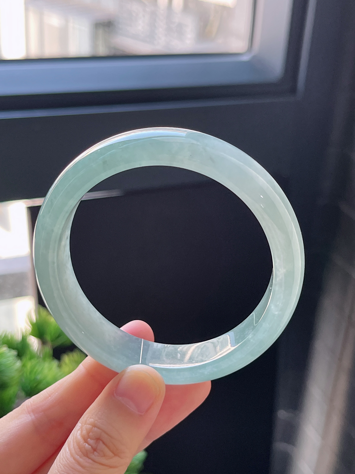 正圈56.9圈口，翡翠冰糯种灰绿色手镯