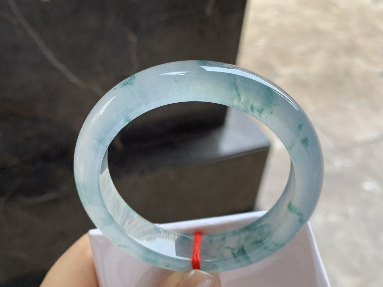 54.5-12.4-8.6

高冰种飘花手镯^_^冰味十足～蓝花灵动飘逸