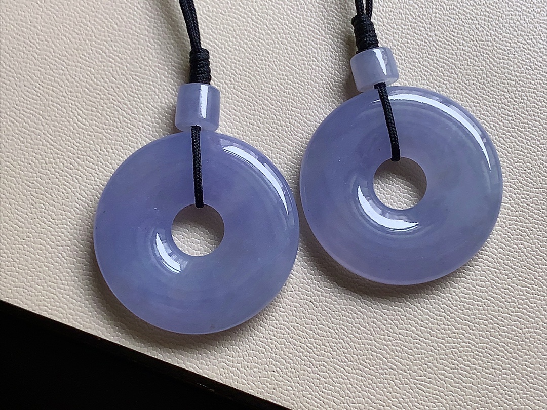 ️ 冰种紫色甜甜圈一对，紫色浓郁迷人，底子细腻，，尺寸26.6/5