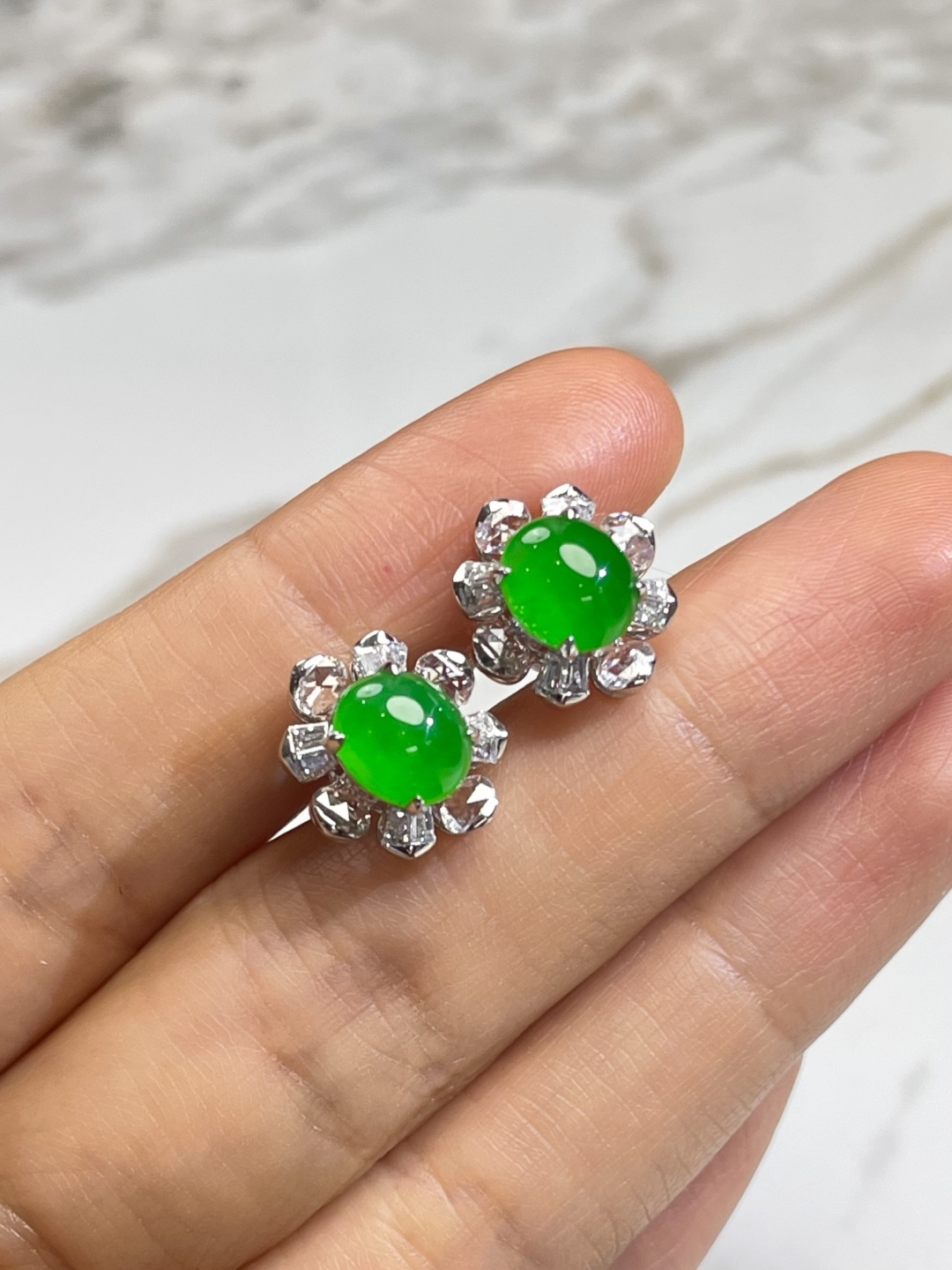 ️高冰种正阳绿蛋面耳钉裸石 7.5*6.5*4mm 13*11.5*7.5mm