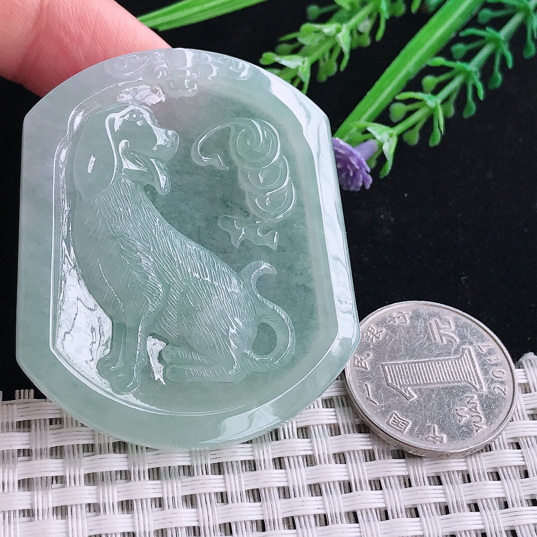 实拍A货翡翠54.6/46/5.2老坑冰胶果冻冰晴绿生肖狗牌吊坠翡翠玉挂件