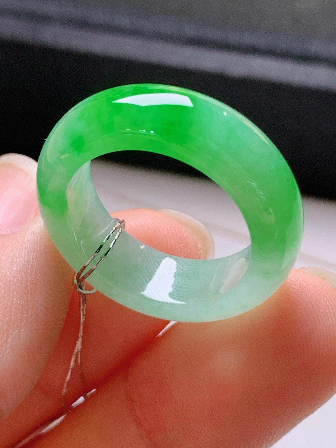 ️ 冰阳绿指环，无裂色阳饱满，裸石24.3/6.9/3.7，圈口13