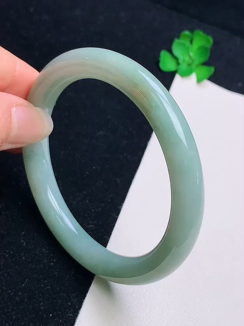 老种黄翡圆条手镯，尺寸：56.0/8.9/8.8mm，№;y28lin2  26