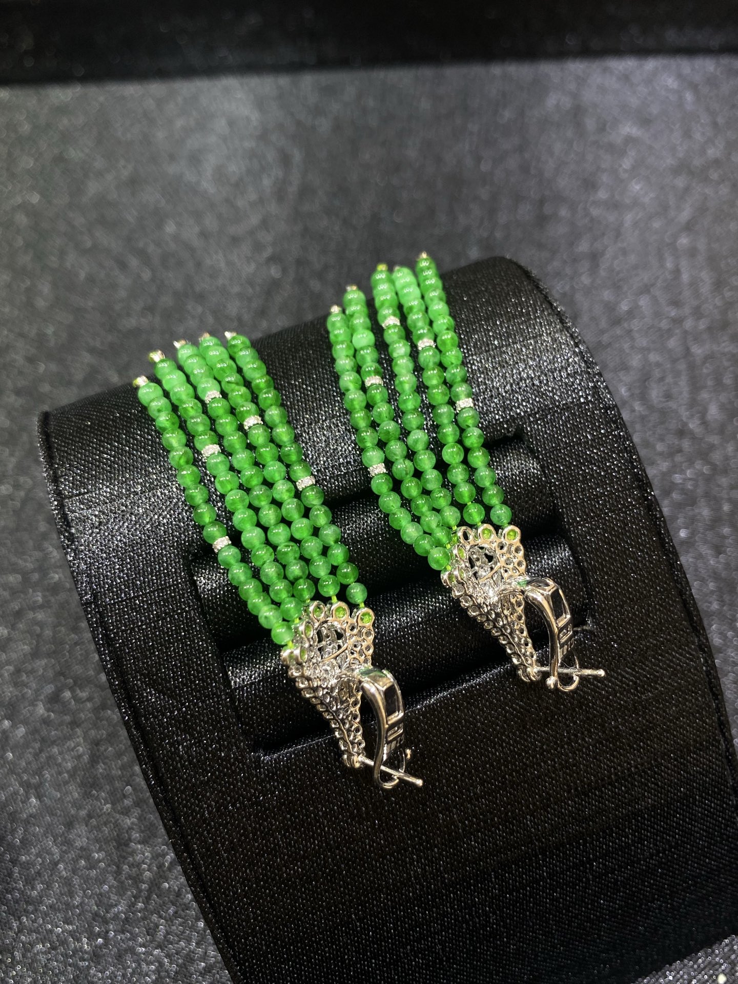 20260428（四）,18K辣绿小米珠耳坠,整体55.3/11.4/2.2